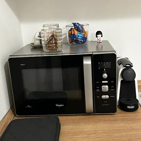 Emilia94 Apartmán *